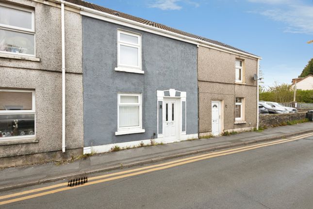 2-bed house on 4, Bryngwyn Road, Carmarthenshire, £100,000