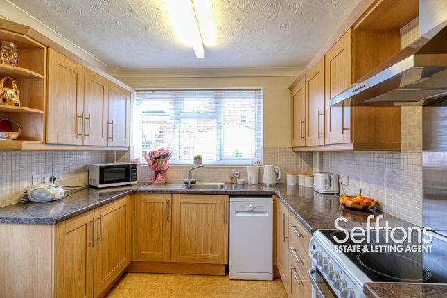 84 Alford Grove, Norwich photo 2