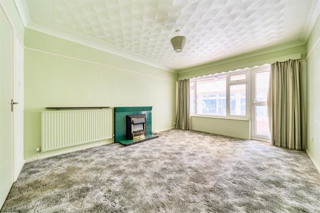 17, Upton Road, Worthing photo 3