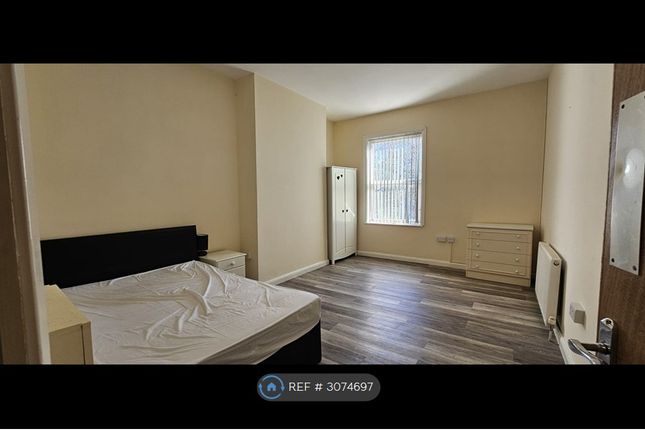 Lumley St, Castleford photo 3