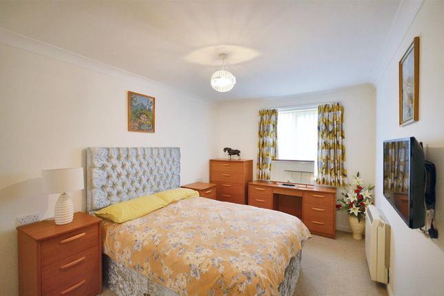 21 Joules Court, Crown Street, Stone photo 4