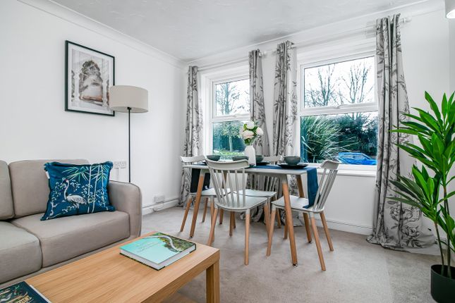 39, Elmwood Court, High Street, Baldock photo 4