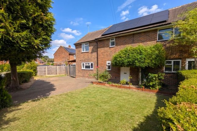 3-bed semi-detached on Hammond Road, Woking, £2,675/mo
