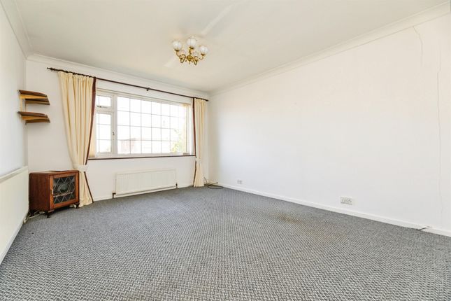 23, Park View Road, Rotherham photo 2