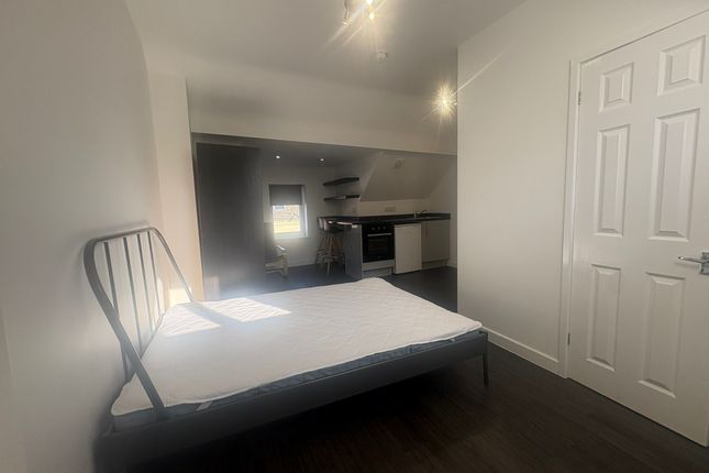 Flat 3, Birmingham photo 5
