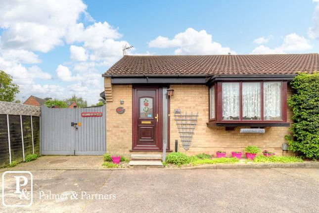 Thumbnail Bungalow for sale in Sioux Close, Highwoods, Colchester, Essex