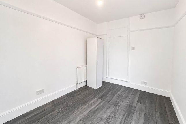 Flat 3, High Town Road, Luton photo 3