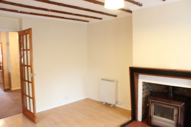 End terrace house for sale in Salisbury Row, Hungerford