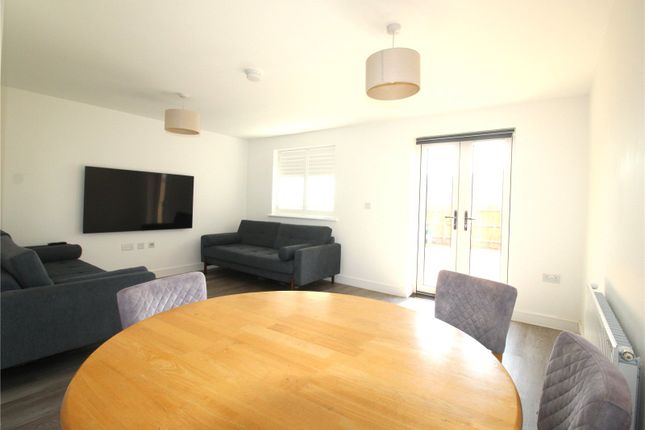 99, Castle Hill Drive, Swanscombe photo 5