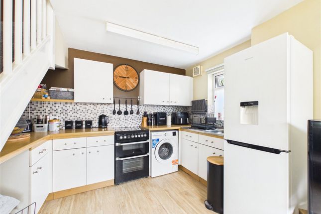 14, Winsbury Way, Bristol photo 3