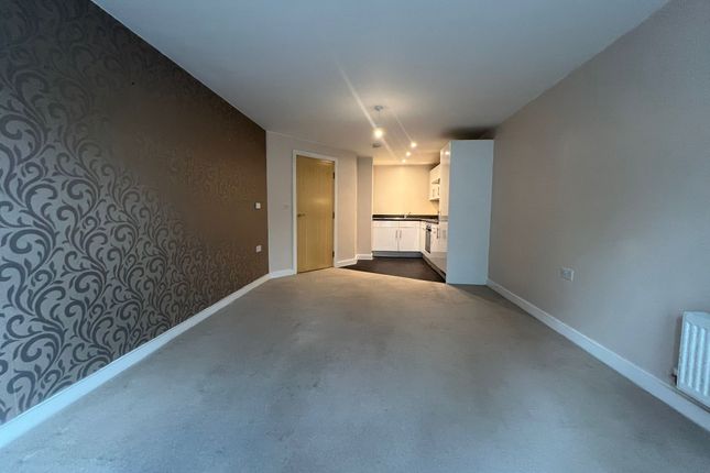Thumbnail Flat to rent in Brecon House, Taywood Road, Northolt
