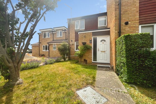 24, Purssell Close, Berkshire photo 2