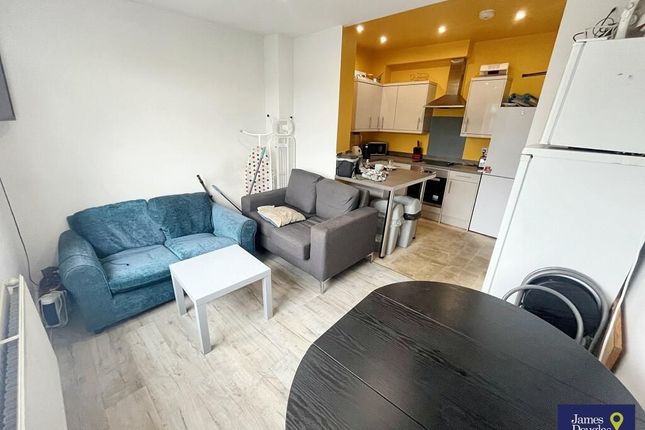 Room 1, 55 Tower Street, Pontypridd photo 2