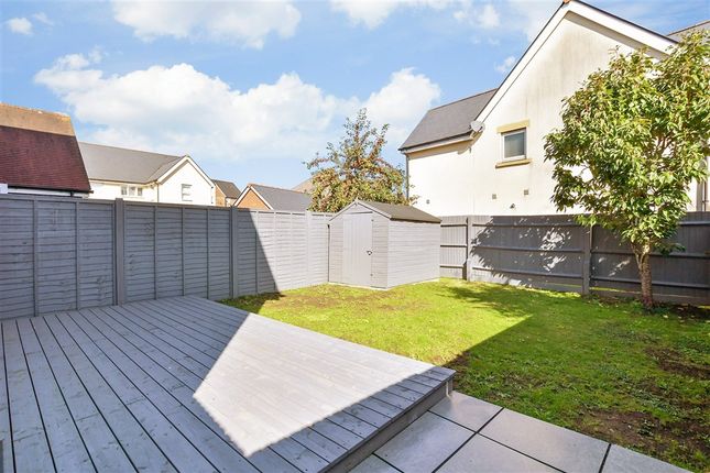 3-bed house on Waterloo Walk Kings Hill, West Malling, £425,000