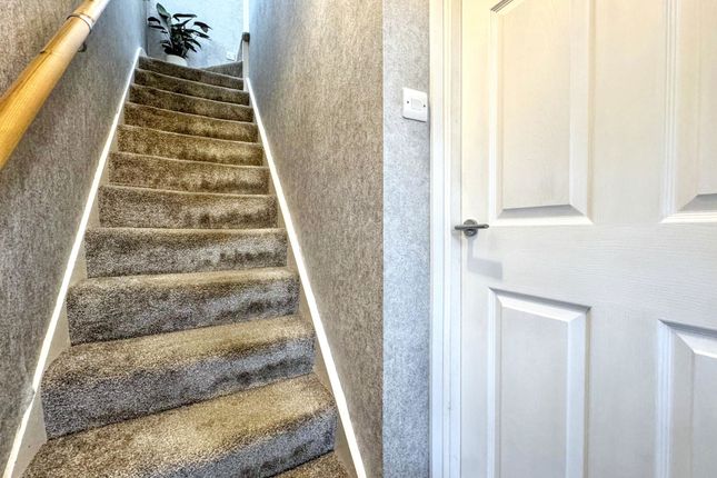 31, Naworth Terrace, Jarrow photo 4