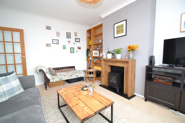 42 Harper Crescent, Idle photo 3
