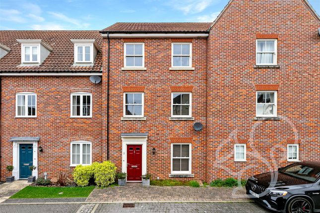 Thumbnail Town house for sale in The Daubentons, Bury St. Edmunds