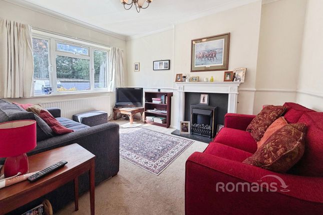 2, Coworth Close, Berkshire photo 2