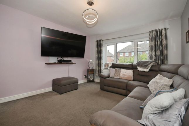26, Danby Avenue, Chesterfield photo 4