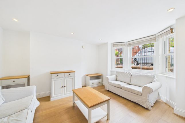 Flat 1, 22, Alexandra Road, Reading photo 2