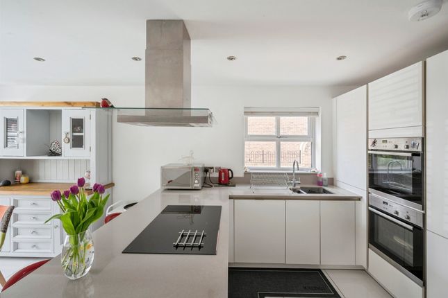 7, Braeburn Mews, Doncaster photo 4