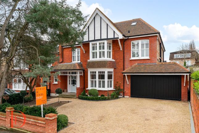 Thumbnail Semi-detached house for sale in Ollards Grove, Loughton