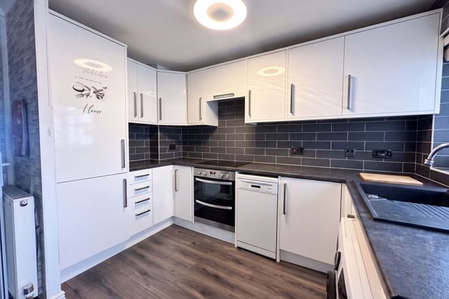 1 Ritch Road, Snodland photo 4