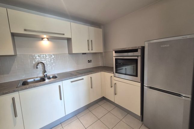 146, Cardiff photo 3