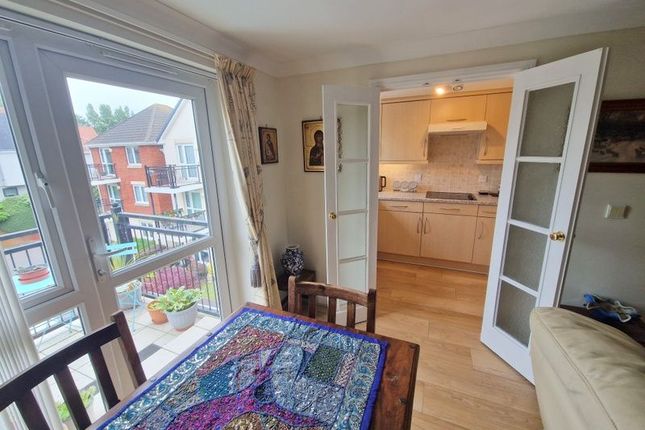 36 Bronte Court, Salterton Road, Exmouth photo 4