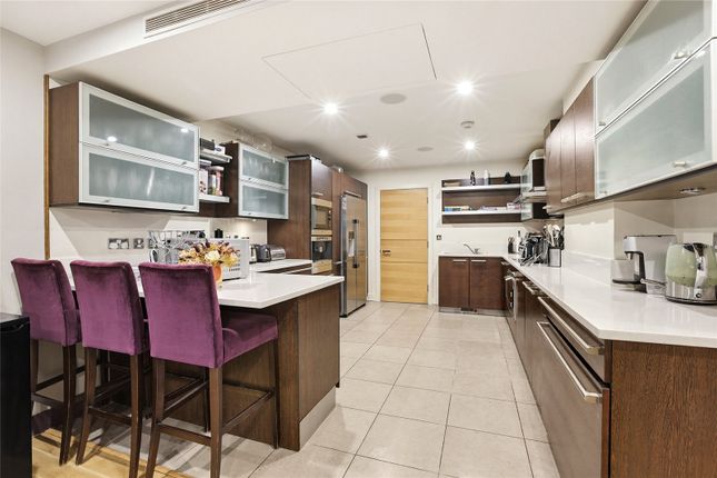 Flat 3, Monarch Point,, Lensbury Avenue, London photo 4