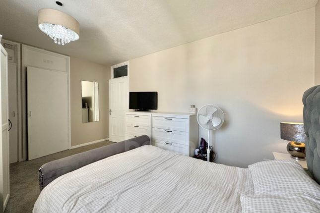 22, Westburn Crescent Rutherglen, Glasgow photo 4