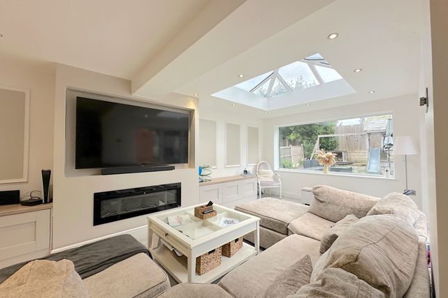 17, Hartland Road, Tipton photo 4