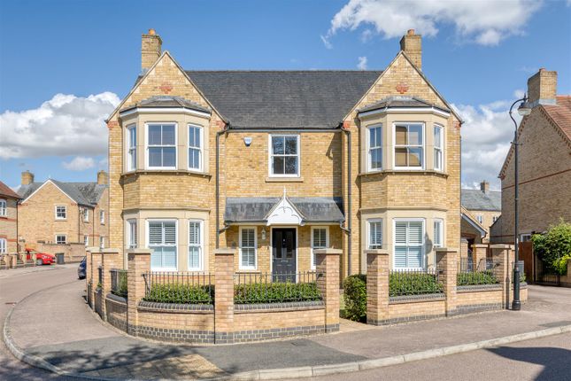 Thumbnail Detached house for sale in Heathcliff Avenue, Fairfield, Hitchin