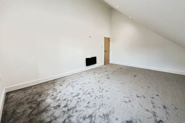Flat 8, 123 Bridge Apartments, Church Street, Bolton photo 3