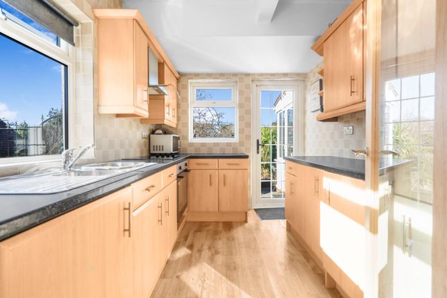 125, Birchwood Hill, West Yorkshire photo 4