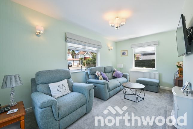 4, Pams Way, Epsom photo 2