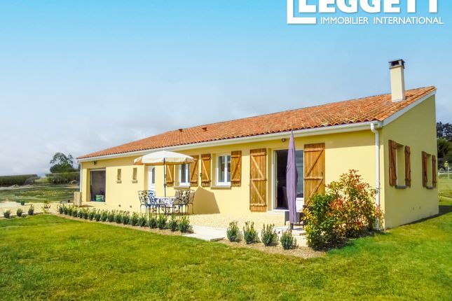 Thumbnail Villa for sale in Saint-Séverin, Charente, Nouvelle-Aquitaine