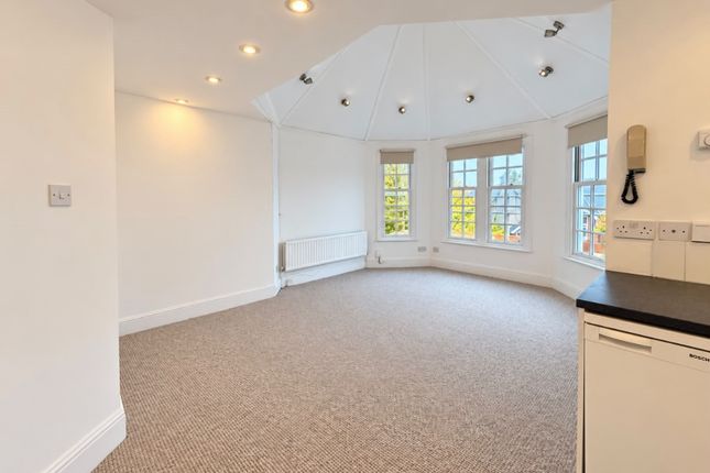 Madley Road, Ealing photo 3