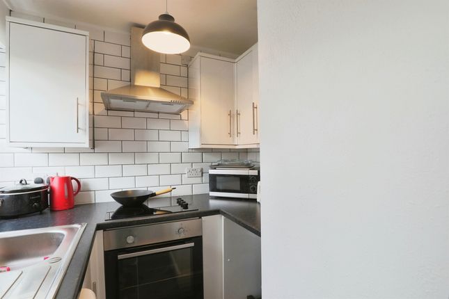 Flat for sale in Sansome Place, Worcester