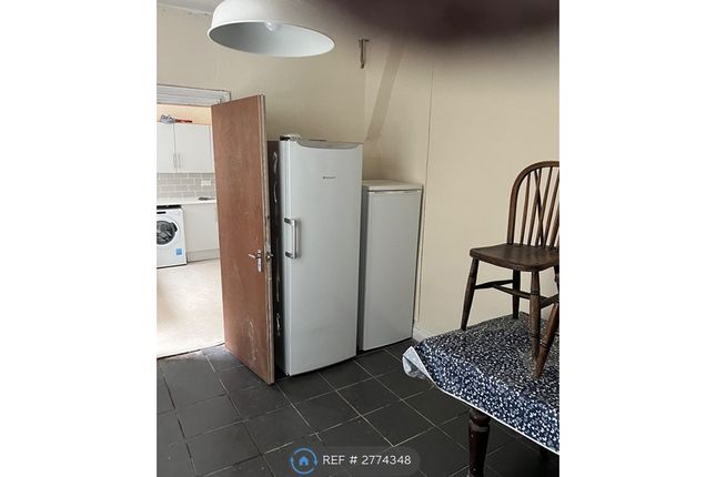 Brighton Grove, Newcastle Upon Tyne photo 4