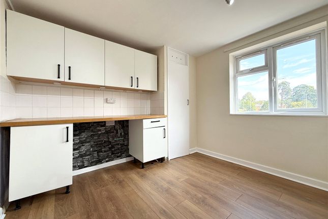 27, Fieldhead Place, Wolverhampton photo 3