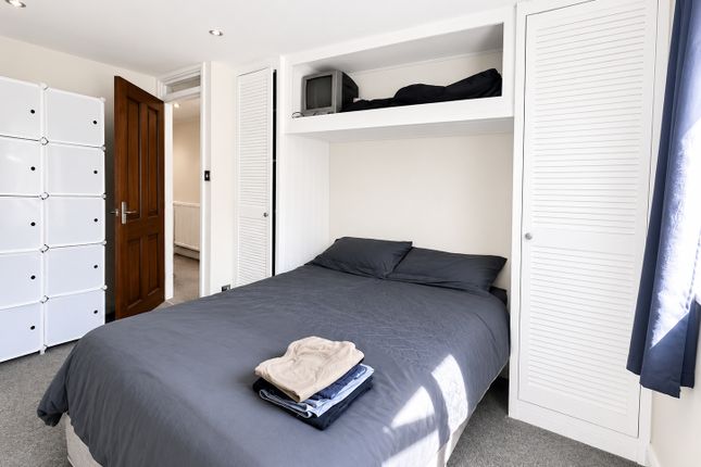 5, Priory Court, Walsall photo 5