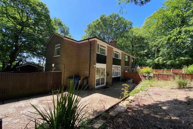 1-bed flat on Chaplains Hill, Crowthorne, £210,000
