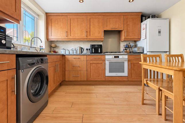 17, Caer Peris View, Fareham photo 4