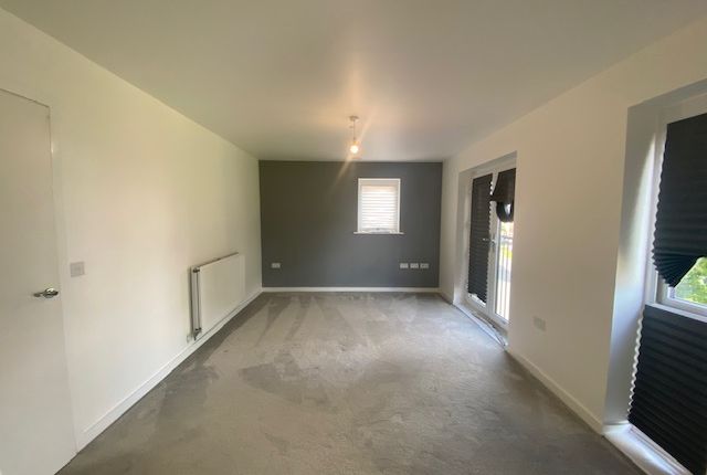 101, Rhodfa Crughywel, CARDIFF photo 2