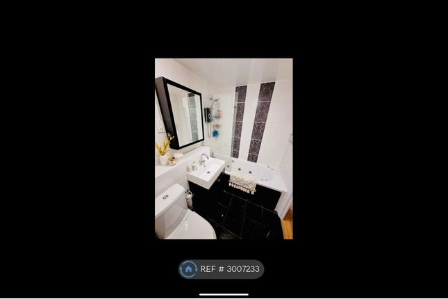 Stott Close, John Archer Way, Clapham Junction photo 5