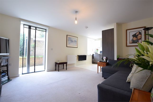 Flat 2,, Belgravia Mansions, Camberley photo 3