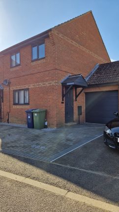 End terrace house to rent in Georgina Close, Manea, March