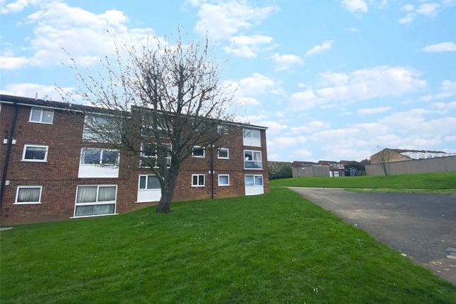 Thumbnail Flat to rent in Falkland Court, Braintree
