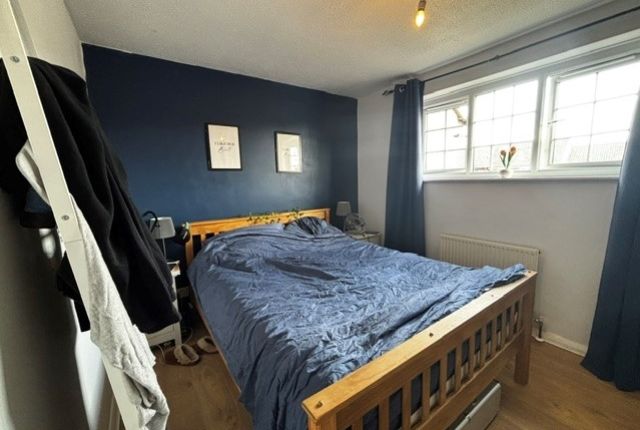 55, Mayfield Close, Carterton photo 5